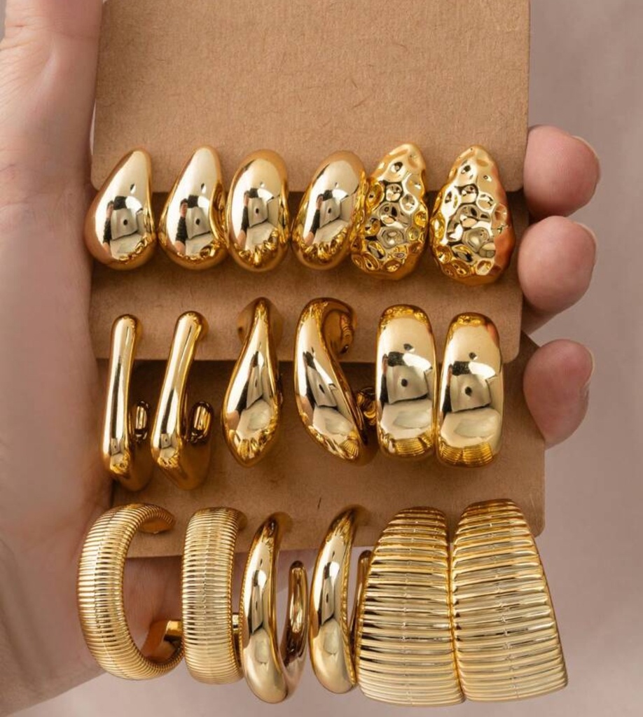 Zarcillos geométricos dorados