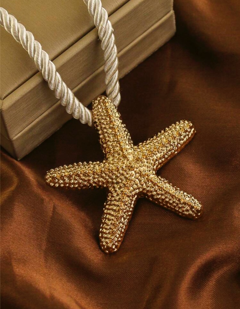 Collar de cuerda con estrella de mar grande 